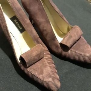 Bally Suede pumps